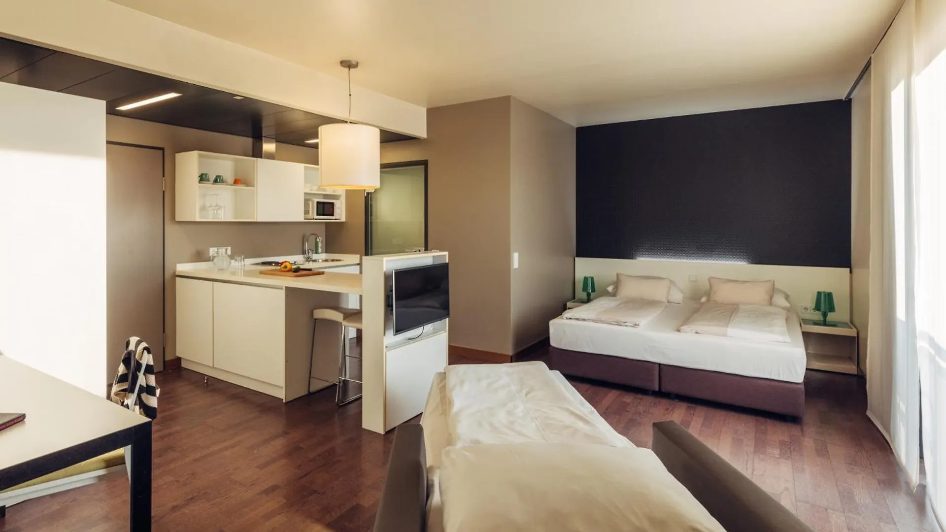 Harry'S Home Hart Bei Graz Hotel & Apartments