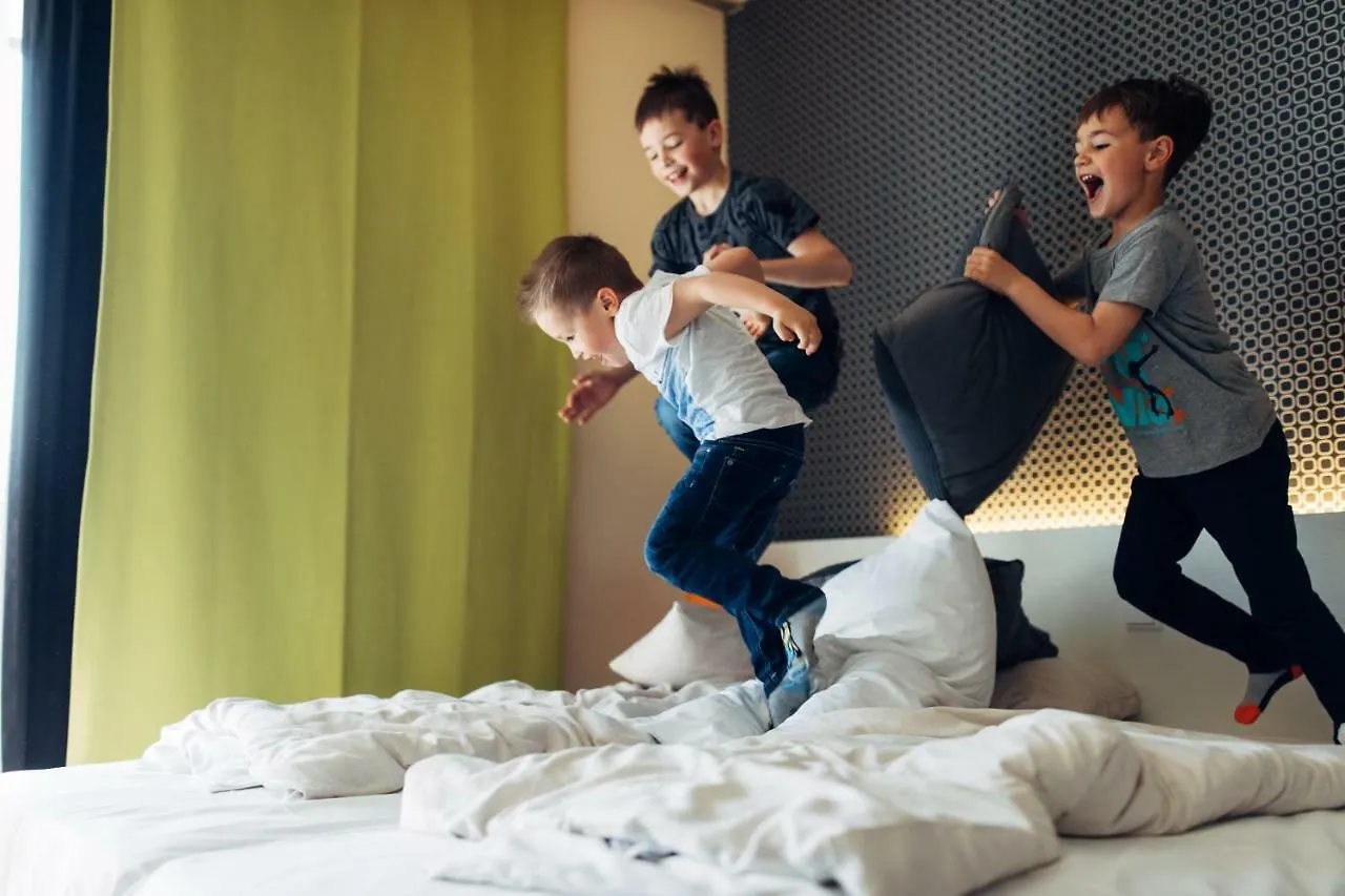 Harry'S Home Hart Bei Graz Hotel & Apartments