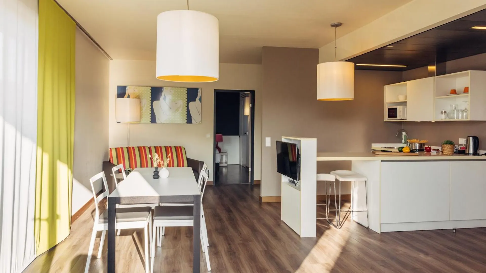 Harry'S Home Hart Bei Graz Hotel & Apartments 4*,