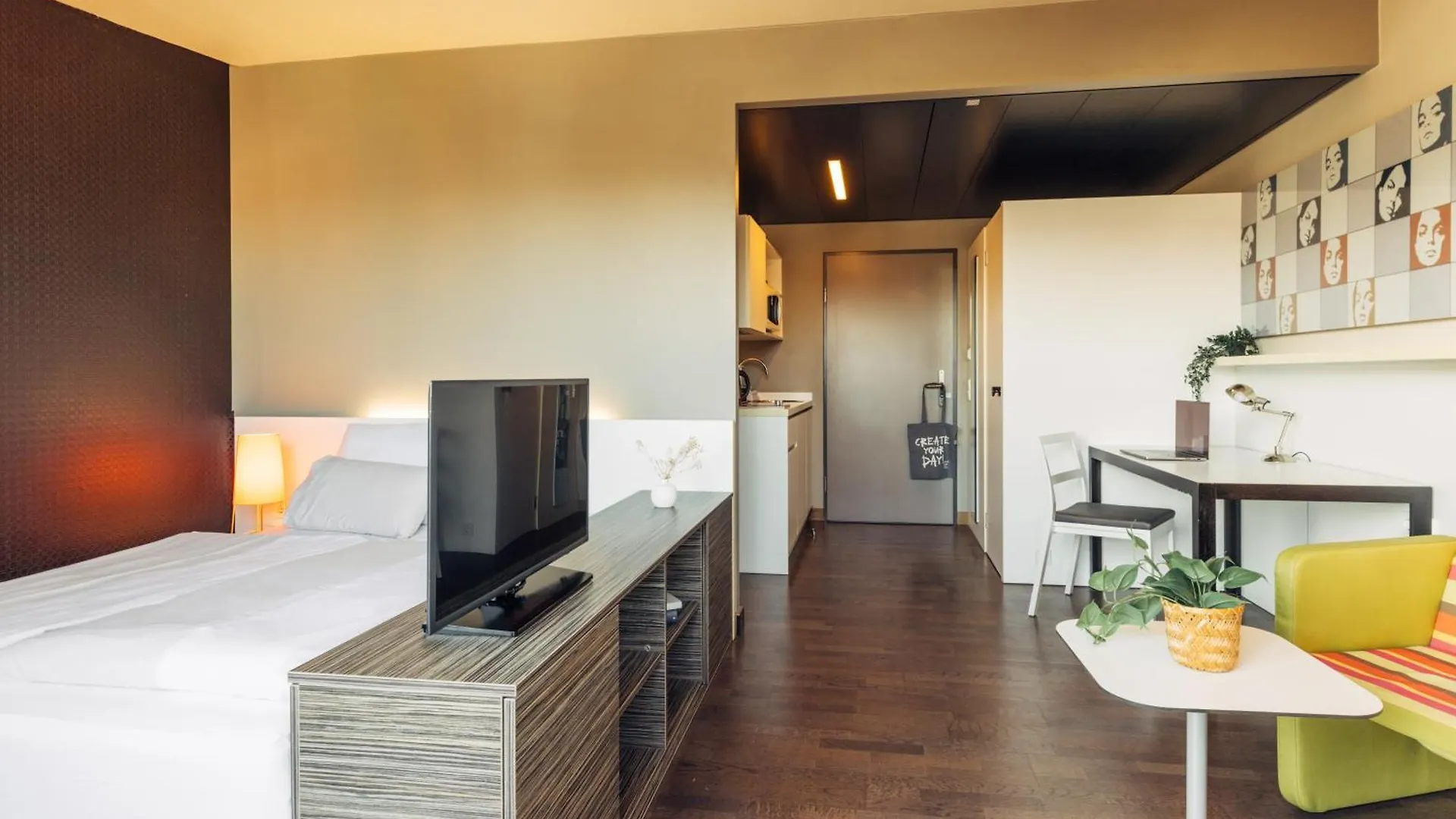 Harry'S Home Hart Bei Graz Hotel & Apartments 4*,