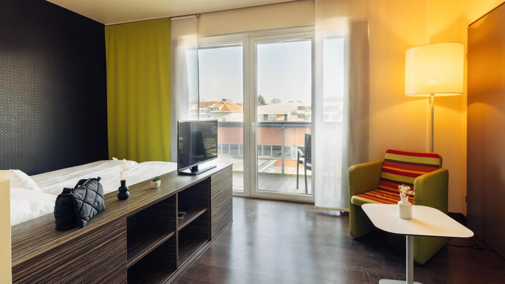 Harry'S Home Hart Bei Graz Hotel & Apartments